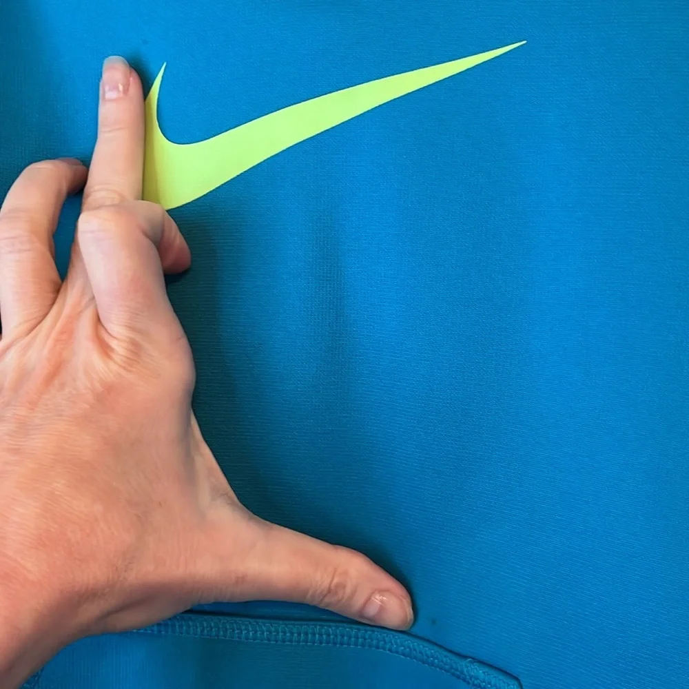 Nike therma fit Hoodie pullover sweatshirt boy size MED turquoise blue GUC